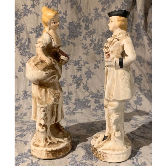 Vintage Figurines of Colonial Man and Woman Japan - Picture 2 of 5